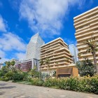 Anfa, un cartier elegant din Casablanca, îmbină istoria și natura cu vile istorice, parcuri și priveliști spre mare - o oază liniștită în inima urbană.