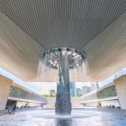 Intrarea Muzeului Național de Antropologie din Ciudad de México impresionează prin iconica Fântână Umbrelă, care îi întâmpină pe vizitatori cu istorie și cultură milenară.