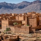 Nkob este un oraș pitoresc din sudul Marocului, faimos pentru kasbah-urile sale din pământ roșu, peisajele deșertice și priveliștile asupra munților Jbel Saghro.