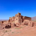 Kasbah-ul Telouet datează din secolul al XIX-lea, fiind construit în jurul anului 1860 de puternica familie Glaoui, de-a lungul rutelor comerciale din Atlasul Înalt.