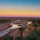 Valea Ounila, străbătută de râul cu același nume, adăpostește sate și kasbah-uri între munți și palmieri, oferind peisaje verzi și panorame spectaculoase.