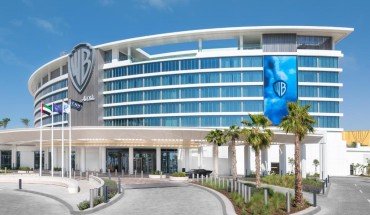 The WB Abu Dhabi, Curio Collection by Hilton Hotel