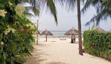 Pole Pole Beach House
