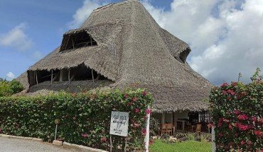 Pole Pole Beach House