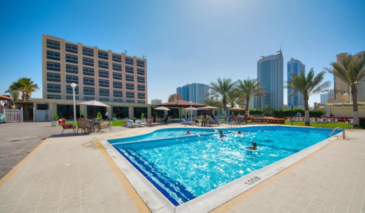 Ajman Beach Hotel - Immagine 2