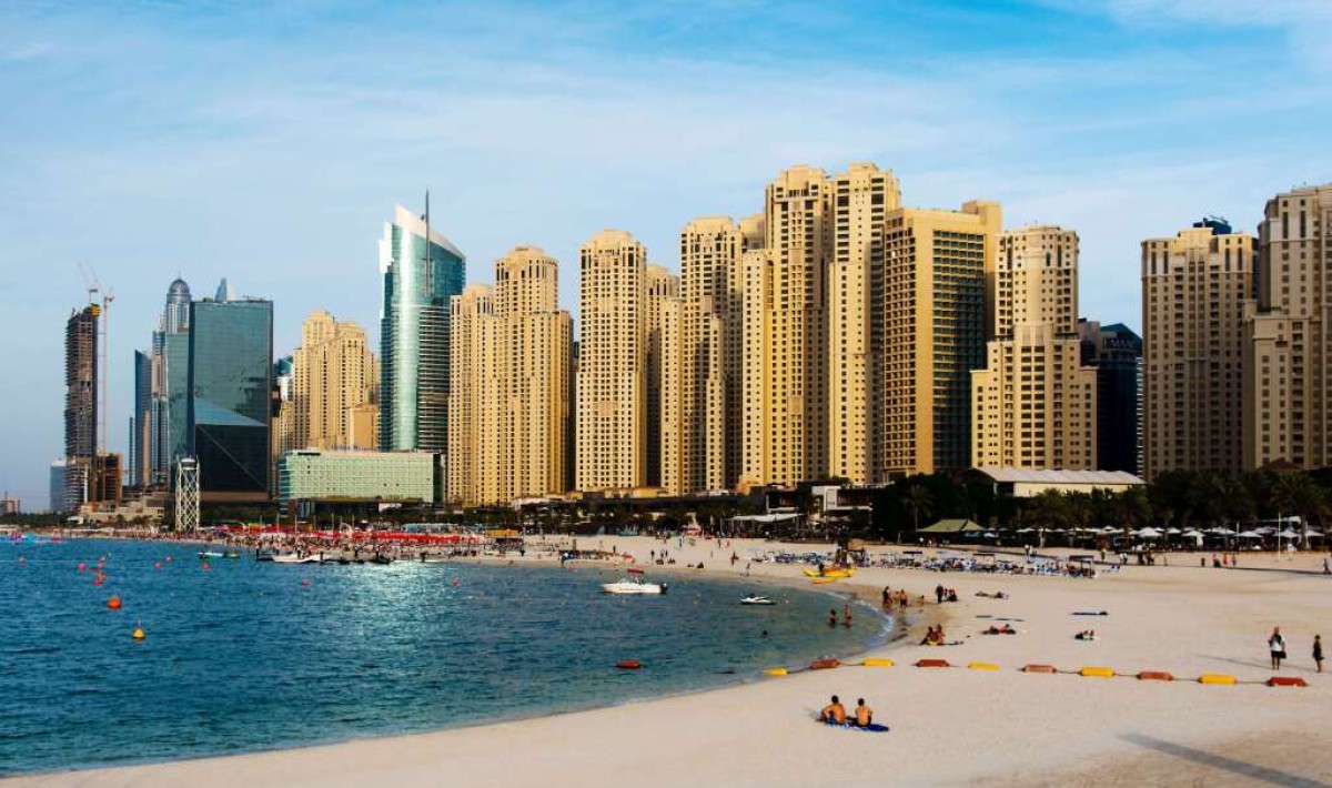 Ramada Hotel & Suites by Wyndham JBR - Immagine 1