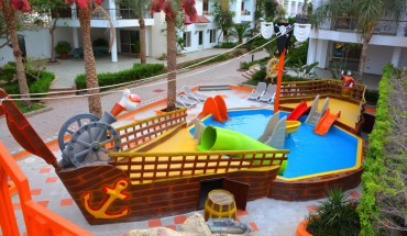 Minamark Resort & Spa, for families & couples only
