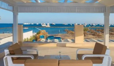 Pickalbatros White Beach Resort Hotel