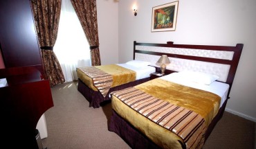 Al Bustan Hotel