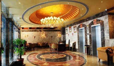 Crystal Plaza Hotel