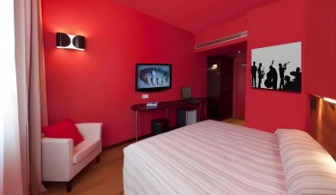 Athens Center Square Hotel