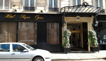 Peyris Opera Hotel