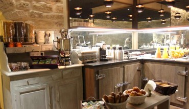 Hotel Le Montmartre Saint Pierre