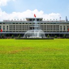 Palatul Independenței din Saigon, simbol istoric al Vietnamului, prezintă arhitectură modernă, camere oficiale și povești despre război și independență.