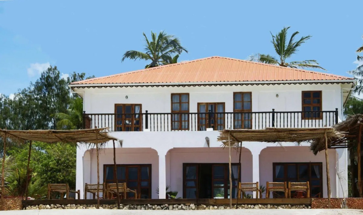 Moonshine Uroa Boutique Hotel - Immagine 1