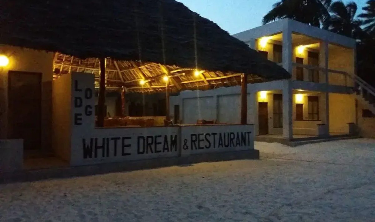 White Dream Lodge & Restaurant - Immagine 1