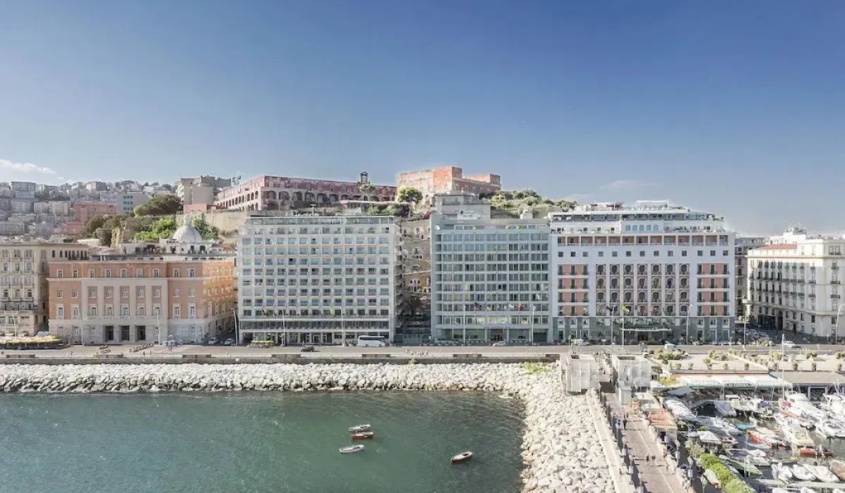 Royal Continental Hotel Naples - Immagine 2
