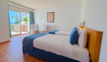 Club Reef Resort