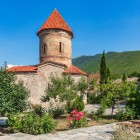 Biserica din Kish este considerată oficial o veche biserică albaneză, însă unii experți cred că ar putea fi și o biserică georgiană din secolul al XII-lea.