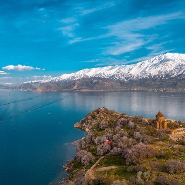 Tour Armenia și Georgia