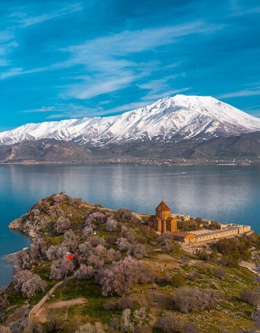 Tur Armenia și Georgia