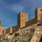 Zidurile impunătoare ale Alcazabei din Antequera spun povestea secolelor de istorie maură. Turnurile și bastioanele domină peisajul și oferă priveliști unice asupra Andaluziei.