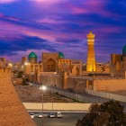 In the afternoon, the arrival in Bukhara marks the end of the journey across the Kyzylkum; the Kalyan Minaret and the city’s domes herald the discovery of its history and palaces.