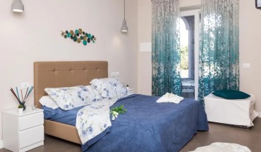 8 Rooms Hotel